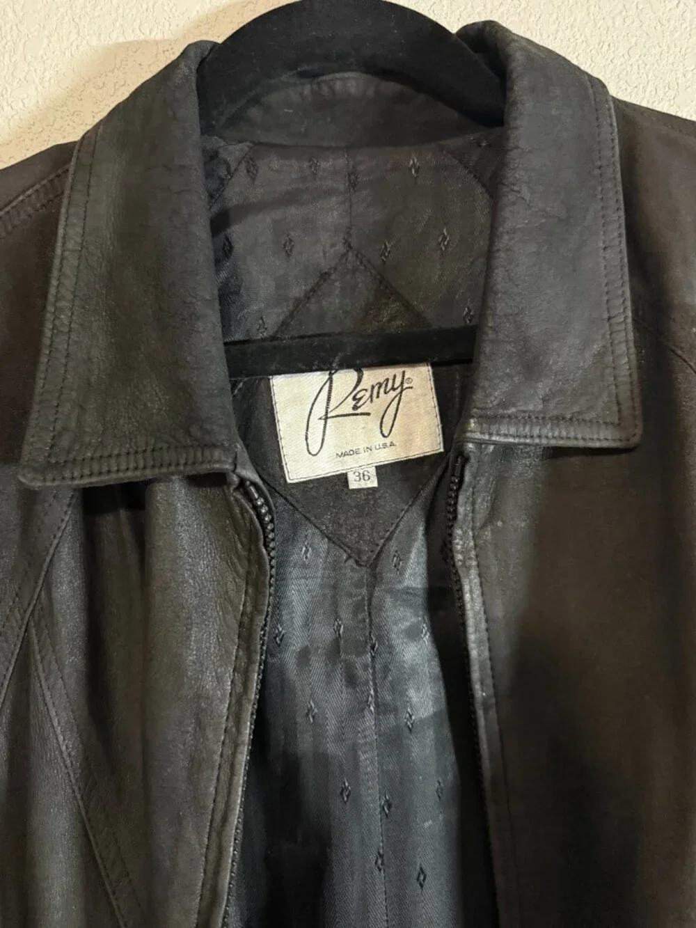 Remy Leather classic vintage